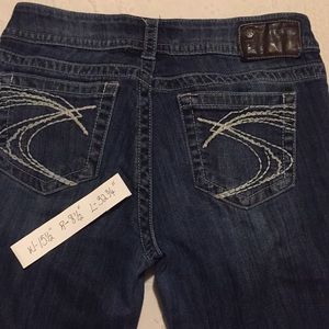 SUNDAY SPECIAL 🤪Silver Jeans/TARRYN